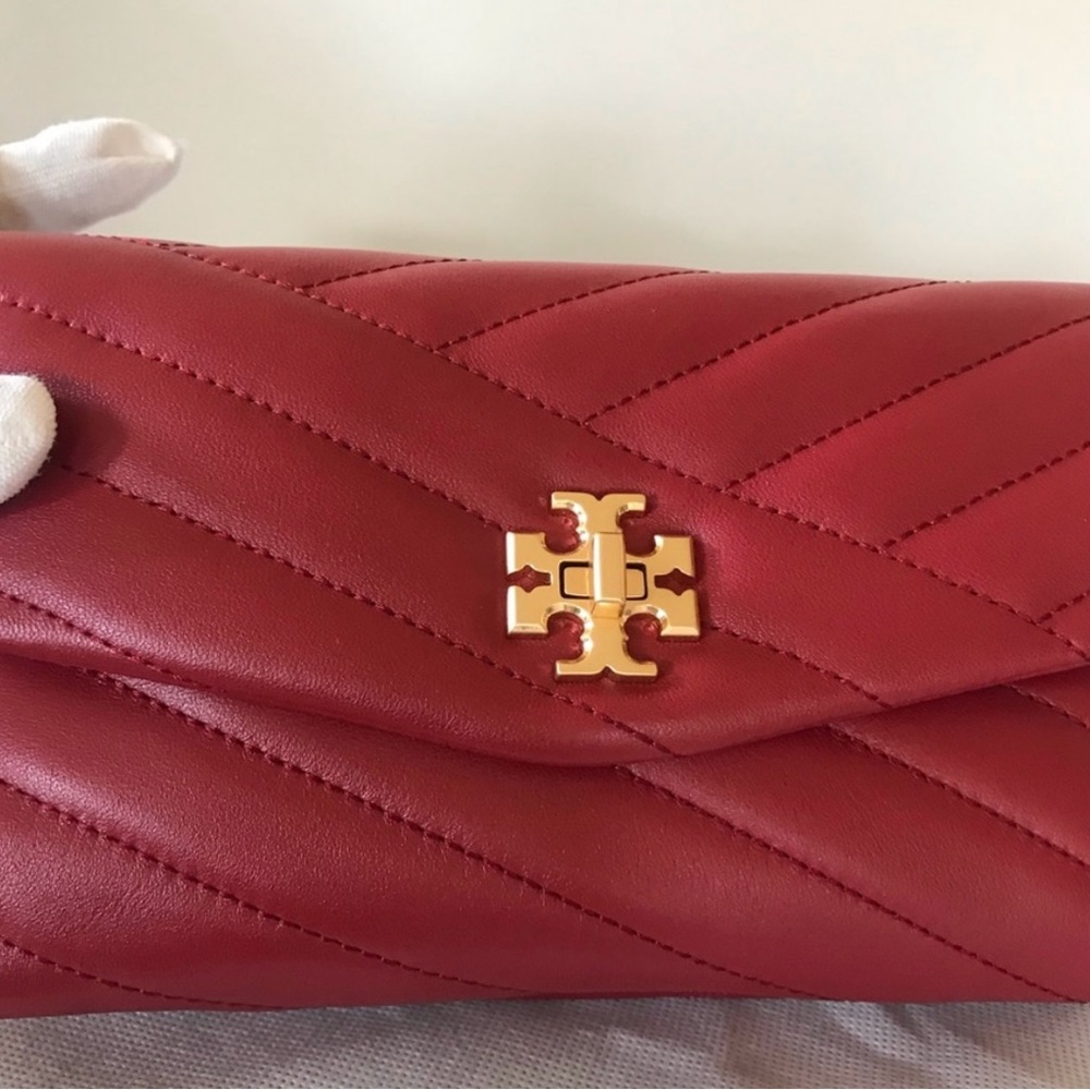Tory Burch Kira Chevron Chain Wallet Crossbody bag